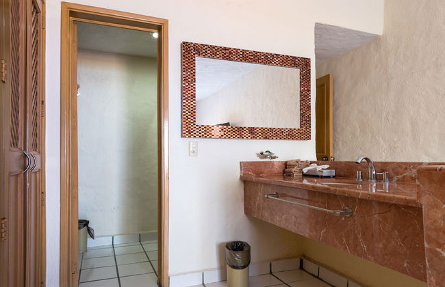 Villa Facing the Beach in a Large Terrace 7 Pools, Tennis Courts, Security - Foto 10