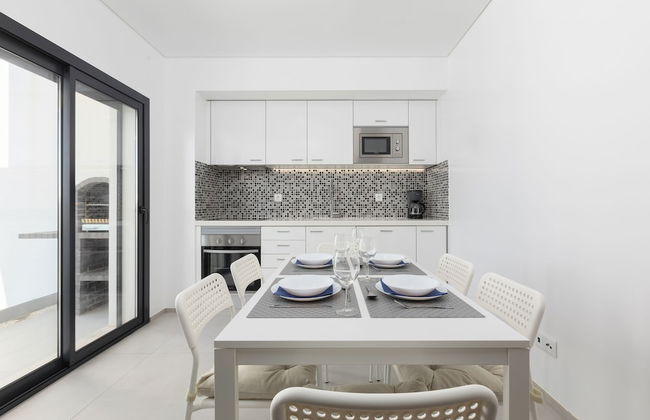 Correeira Luxury Residence T2 B - Albufeira, Pools, Wifi, Bbq, Beach - Foto 7