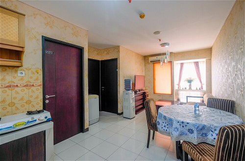 Photo 10 - Comfort And Homey 2Br At Nifarro Park Apartment