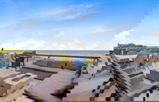 Foto 3 - Lighthouse by Avantstay Beachfront View Home w/ Pool Table & Ping Pong