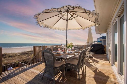 Photo 38 - Lighthouse by Avantstay Beachfront View Home w/ Pool Table & Ping Pong