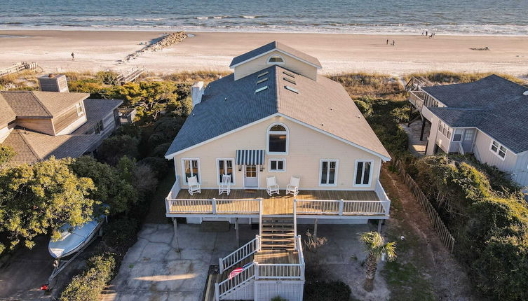 Photo 1 - Lighthouse by Avantstay Beachfront View Home w/ Pool Table & Ping Pong