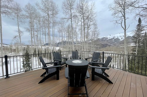 Foto 26 - Wapiti Mountain Escape by Avantstay Commanding Views Incredible Home w/ Hot Tub