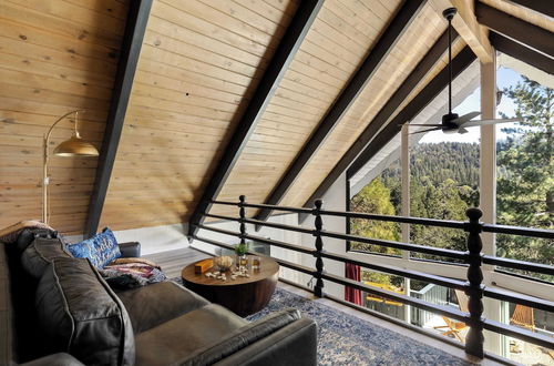 Foto 20 - The Matterhorn Manor by Avantstay Harry Potter Inspired A-frame Home w/ Hot Tub & Views