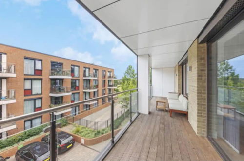 Photo 4 - Modern 1 Bedroom Apartment With Balcony in Earlsfield