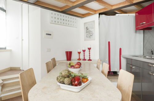 Photo 13 - Inviting 3-bed Apartment in Roma 4mins to Colosseo