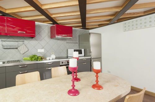 Photo 14 - Inviting 3-bed Apartment in Roma 4mins to Colosseo