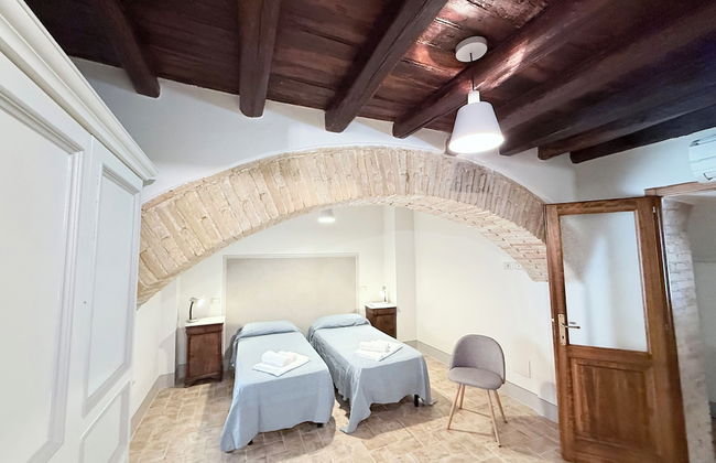 Spoleto Biofarm-sleeps 8 Guests-salt Water Pool-beautiful-exclusively Yours-wifi - Foto 7