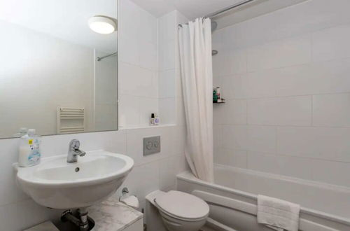 Foto 20 - Bright New 1 Bedroom Flat in Elephant and Castle