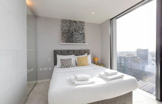 Photo 2 - Bright New 1 Bedroom Flat in Elephant and Castle
