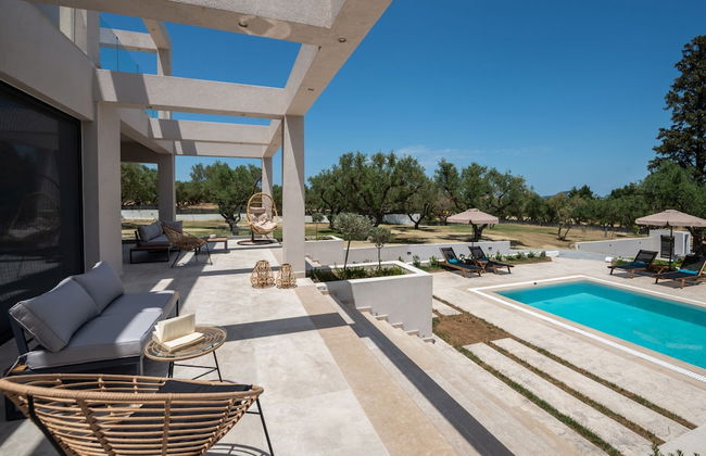 Delight Luxury Villa - Photo 59
