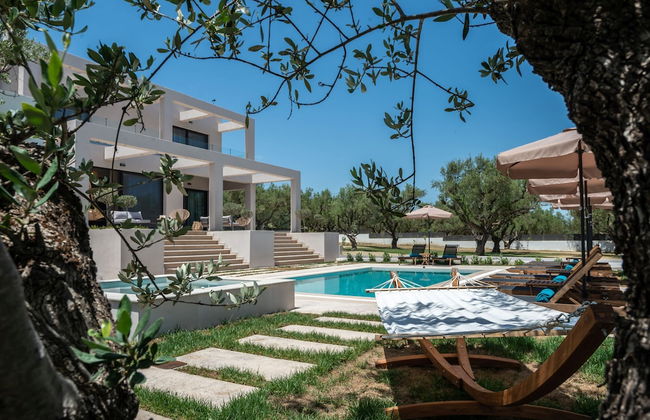 Delight Luxury Villa - Photo 52