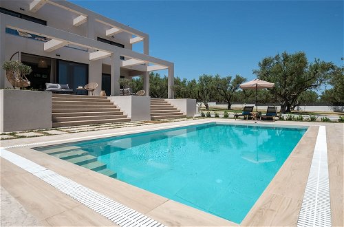Photo 54 - Delight Luxury Villa