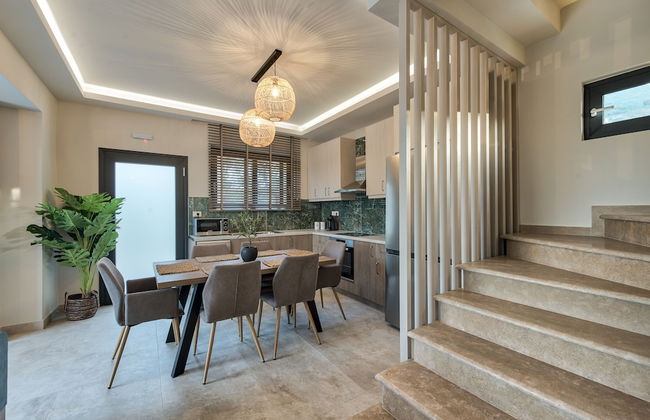 Delight Luxury Villa - Photo 35