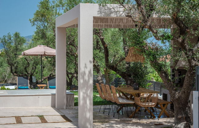 Delight Luxury Villa - Photo 76