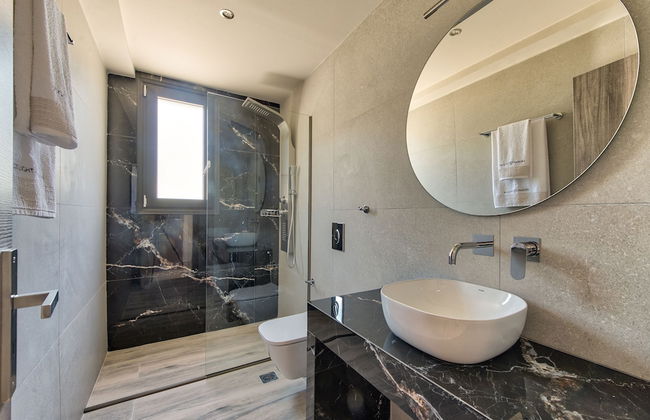 Delight Luxury Villa - Photo 46