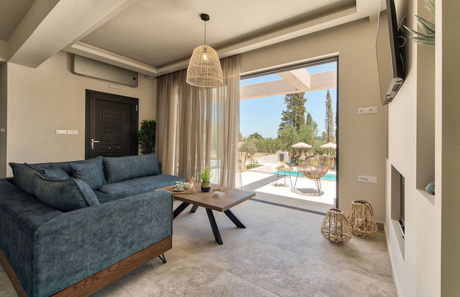 Delight Luxury Villa - Photo 42
