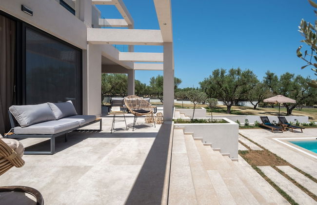 Delight Luxury Villa - Photo 21