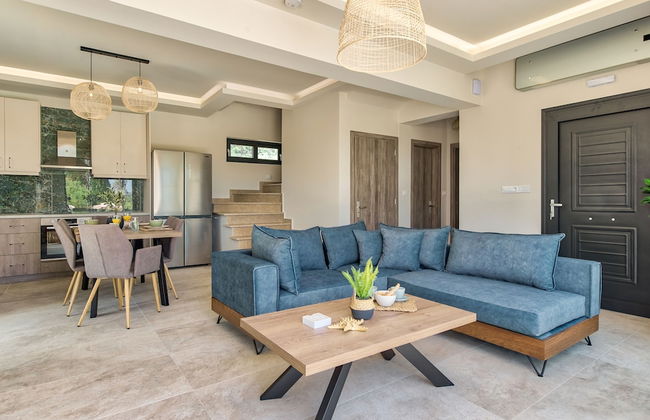 Delight Luxury Villa - Photo 41