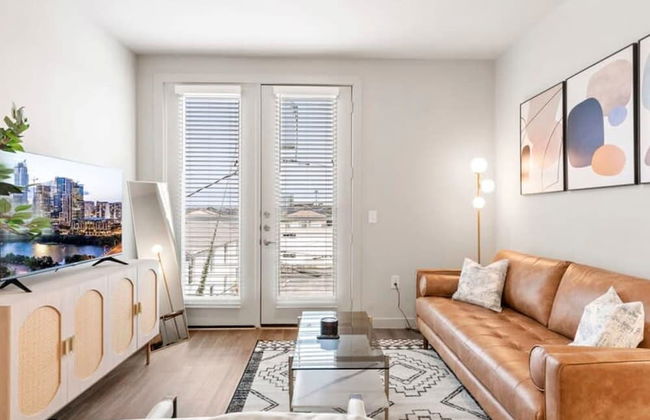 Prime Soco Quaint 1BR King Suite w Pool Parking - Foto 15