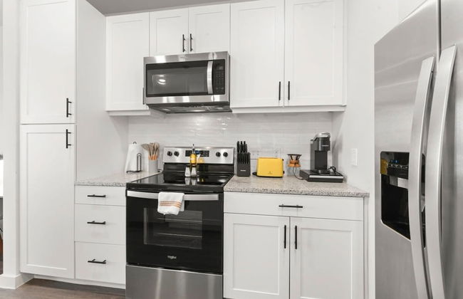 Prime Soco Quaint 1BR King Suite w Pool Parking - Foto 23