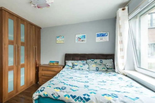 Foto 2 - Elegant 4 Bedroom Maisonette Near Wardie Bay