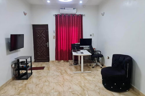 Photo 11 - Smart 3 bed Apartment With Fast Wi-fi & 24hr Light