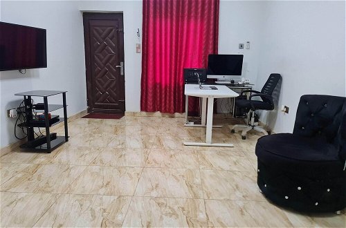 Photo 25 - Smart 3 bed Apartment With Fast Wi-fi & 24hr Light