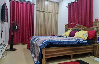 Photo 3 - Smart 3 bed Apartment With Fast Wi-fi & 24hr Light