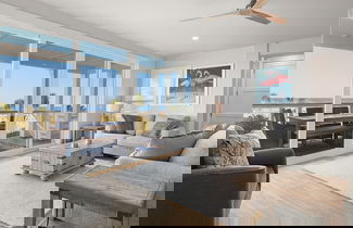 Foto 1 - Serenity Shores at Surfview Paradise