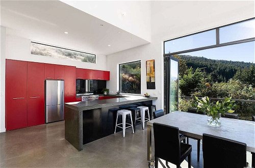 Photo 8 - Modern Alpine Living with Spectacular View