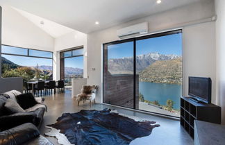 Foto 1 - Modern Alpine Living with Spectacular View