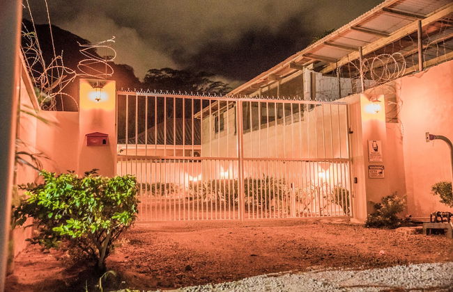 Tropical Hideaway - Foto 39