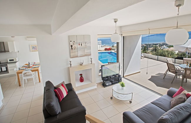 Villa Abbie, Panoramic Sea Views - Photo 20