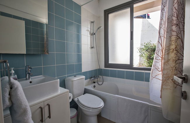 Villa Abbie, Panoramic Sea Views - Photo 13