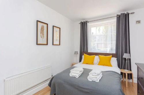 Photo 3 - Fabulous 2 Bedroom Apartment in London Bridge