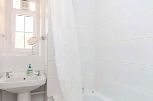 Foto 15 - Fabulous 2 Bedroom Apartment in London Bridge