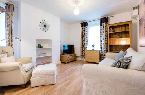 Photo 11 - Fabulous 2 Bedroom Apartment in London Bridge