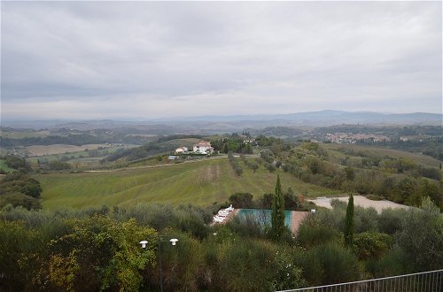 Foto 17 - Apartment With Private Garden in Tuscany