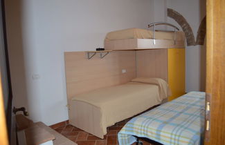 Foto 3 - Apartment With Private Garden in Tuscany