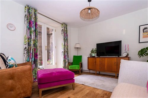 Photo 10 - Eclectic 1 Bedroom Apartment in Edinburgh, New Town