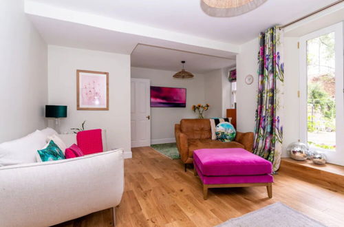 Photo 1 - Eclectic 1 Bedroom Apartment in Edinburgh, New Town