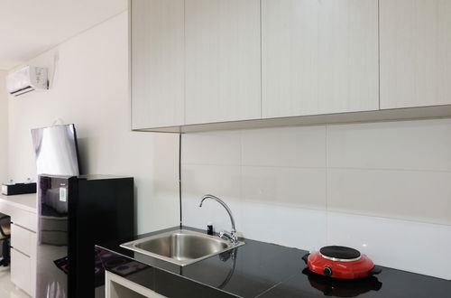 Photo 5 - Modern City View Studio Apartment at Tuscany Residences