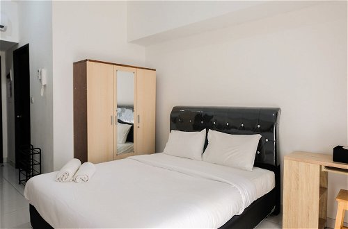 Photo 3 - Comfortable and Spacious Studio Casa De Parco Apartment