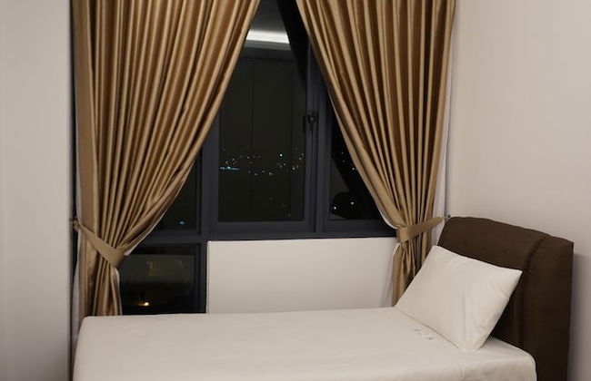 Luco Apartments Viva City Megamall - Photo 2