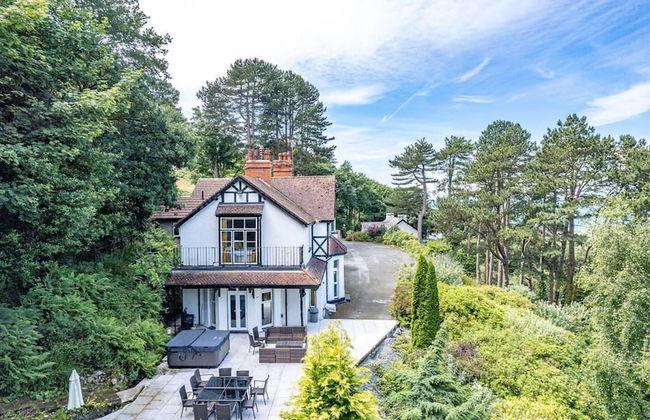 Delightful Holiday Home With sea Views and Hot Tub - Foto 47