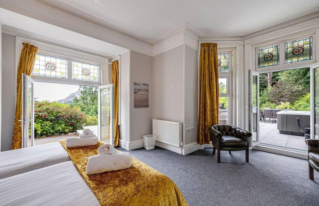 Delightful Holiday Home With sea Views and Hot Tub - Foto 11