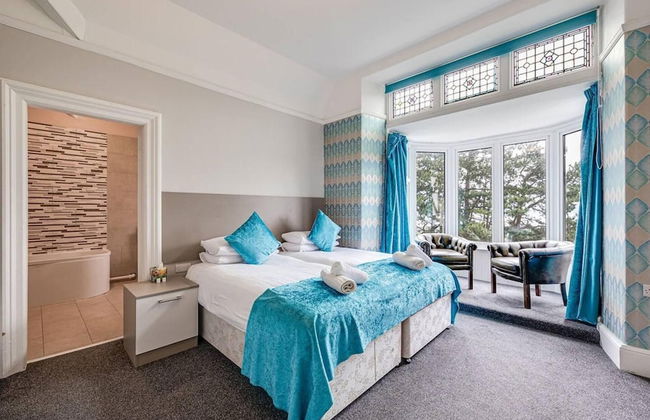Delightful Holiday Home With sea Views and Hot Tub - Foto 10