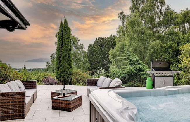Delightful Holiday Home With sea Views and Hot Tub - Foto 32