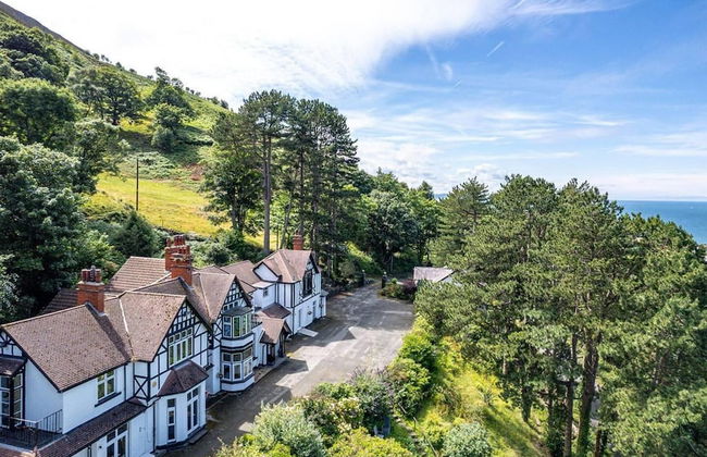 Delightful Holiday Home With sea Views and Hot Tub - Foto 49